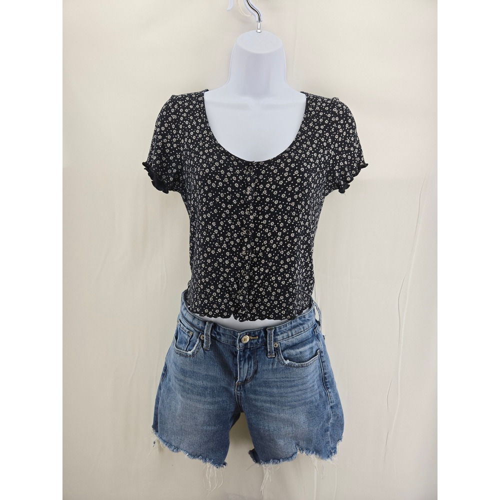 American Eagle Floral Snap Front Baby Tee Medium Black Soft Sexy Ribbed Crop Top